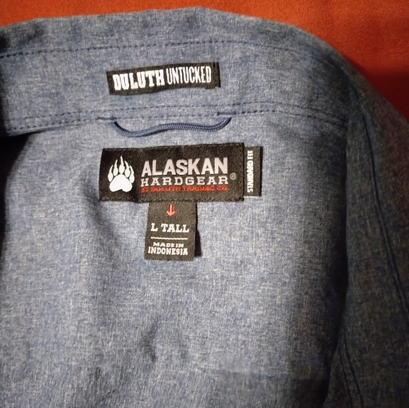 Shirt - Picture 3 of 5